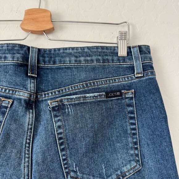Joe's Jeans Distressed Boyfriend Slim Ankle in Brushy Wash Size 31 - Picture 5 of 8